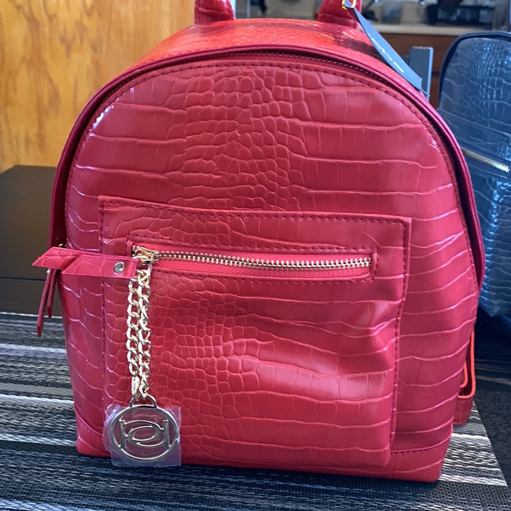 NWT small backpack red - Picture 2 of 4